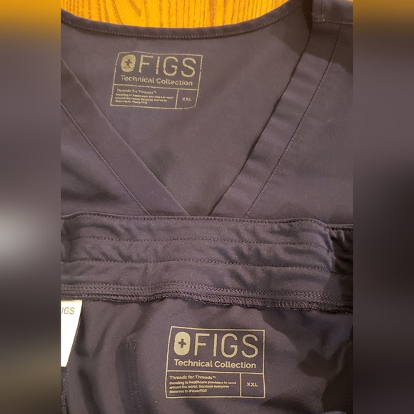 Figs navy blue scrubs set, size XXL - Picture 7 of 8